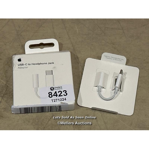 8423 - APPLE USB-C TO 3.5MM HEADPHONE JACK ADAPTER  / MINIMAL SIGNS OF USE/ SEE IMAGES