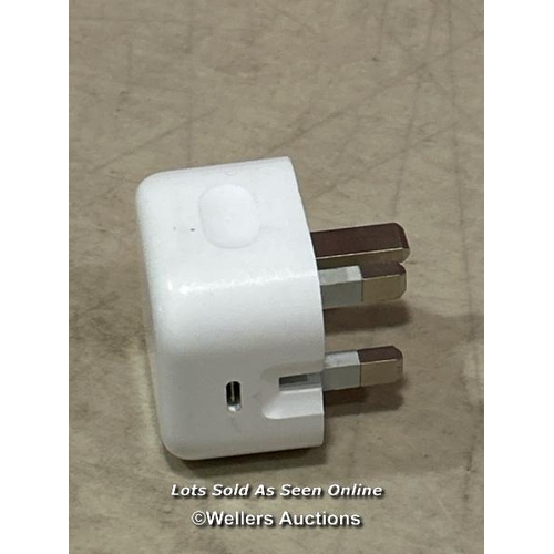 8427 - APPLE 20W USB-C POWER ADAPTER(2024) / MINIMAL SIGNS OF USE/ SEE IMAGES