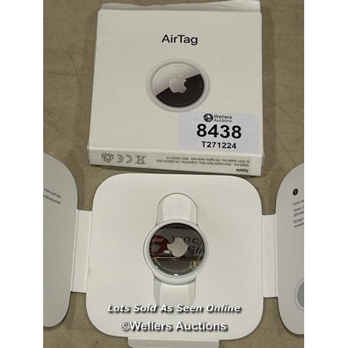 8438 - APPLE AIRTAG. TRACK YOUR KEYS, WALLET, LUGGAGE, BACKPACK. REPLACEABLE BATTERY. WATER-RESISTANT. ONE-... 