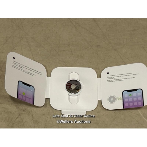 8455 - APPLE AIRTAG. TRACK YOUR KEYS, WALLET, LUGGAGE, BACKPACK. REPLACEABLE BATTERY. WATER-RESISTANT. ONE-... 