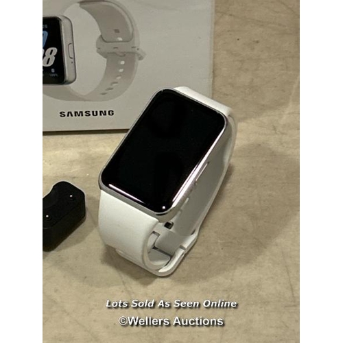 8474 - SAMSUNG GALAXY FIT3 SILVER (SILVER) SM-R390 / MINIMAL SIGNS OF USE/ SEE IMAGES