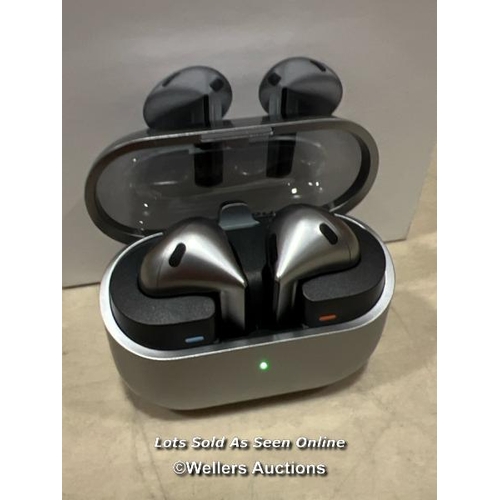 8490 - SAMSUNG GALAXY BUDS3 GREY WITH GALAXY AI, WIRELESS EARBUDS, NOISE CANCELLING, BLUETOOTH, 360 AUDIO, ... 