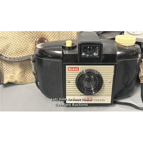 278 - Four cameras including GAF Memo 35 ET, Kodak Instamatic 25, Kodak 'Bantam' Colorsnap II and Kodak 'B... 