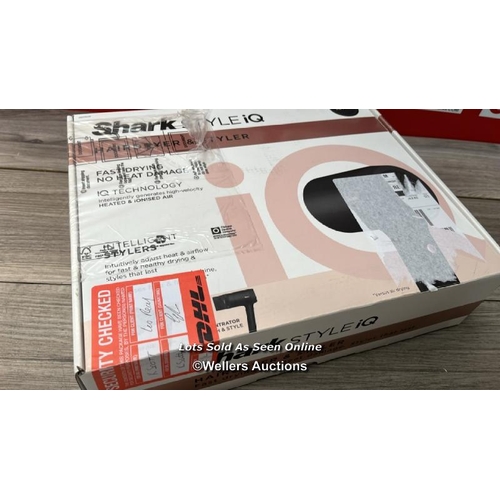 9517 - SHARK STYLE IQ HAIRDRYER & STYLER / APPEARS TO BE NEW (MINOR BOX DAMAGE) / RRP: 90 / G7