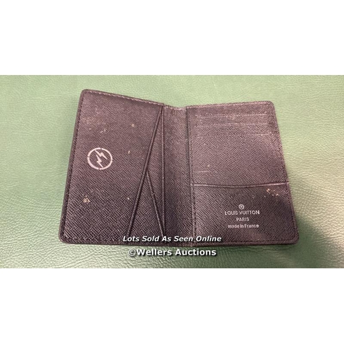 9563 - LOUIS VUITTON PHONE WALLET