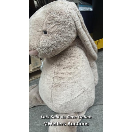 1034 - JELLY CAT BASHFUL BEIGE BUNNY REALLY BIG / LOCATED IN DARTFORD