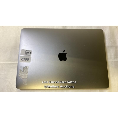 9951 - MACBOOK PRO 13