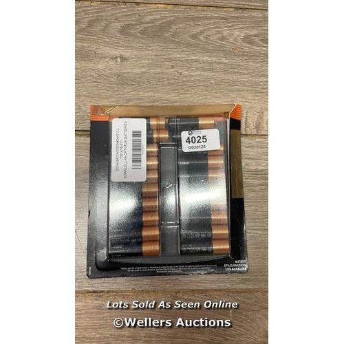 4025 - DURACELL AA OPTIMUM BATTERIES / NEW / OPEN PACKAGING / D9