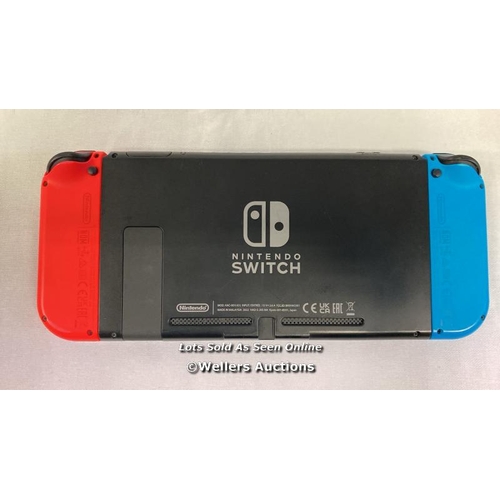 8049 - NINTENDO SWITCH / MODEL HAC-001(-01)/ SN: XKJ20015304641 + JOY CON CONTROLLER X2 (RED AND NEON BLUE)