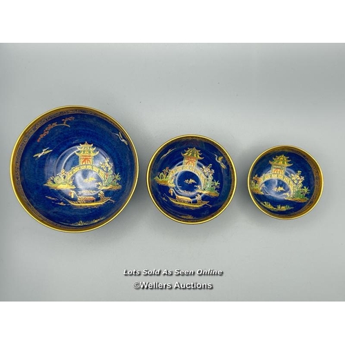 23 - Three Carlton Ware pagoda pattern bowls numbered 2728, largest 5cm high, 10cm diameter / AN4