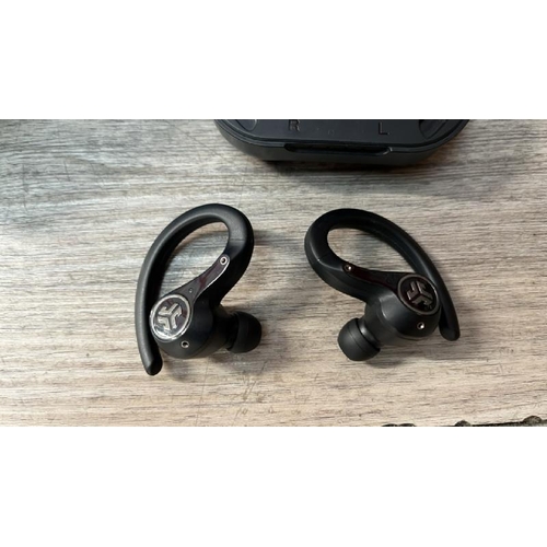 8065 - JLAB EPIC AIR SPORT ANC TRUE WIRELESS EARBUDS IN BLACK / POWERS UP, DOES NOT CONNECT TO BLUETOOTH / ... 