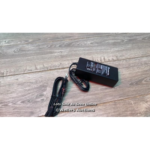 6087 - RED BULL RACING RS 1000 E-SCOOTER / POWERS UP / WITH CHARGER / MINIMAL SIGNS OF USE / SEE IMAGES  / ... 