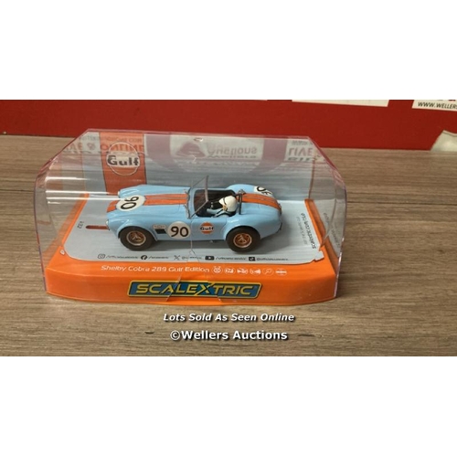 7049 - SCALEXTRIC C4509 SHELBY COBRA - GULF CARS - USA/CLASSIC / MINIMAL IF ANY SIGNS OF USE / HAS A CRACKE... 