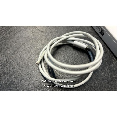 8092 - APPLE USB-C TO LIGHTNING CABLE (1M) / DAMAGED / G29