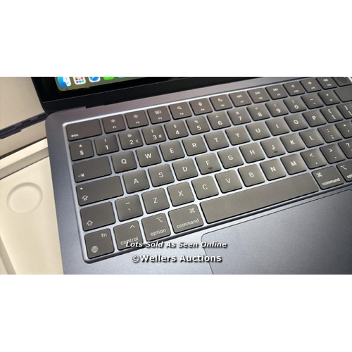 8184 - APPLE MACBOOK AIR 2024 / APPLE M3 CHIP, 8-CORE CPU WITH 4 PERFORMANCE CORES AND 4 EFFICIENCY CORES /... 