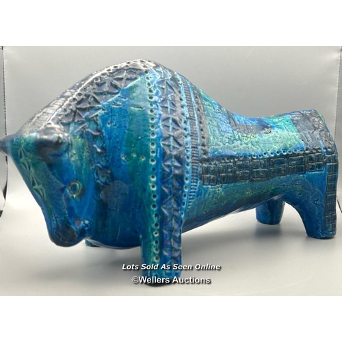 79 - Aldo Londi (1911-2003) for Bitossi, blue glazed pottery Bull c1960's, 32cm long, 18cm high / AN12