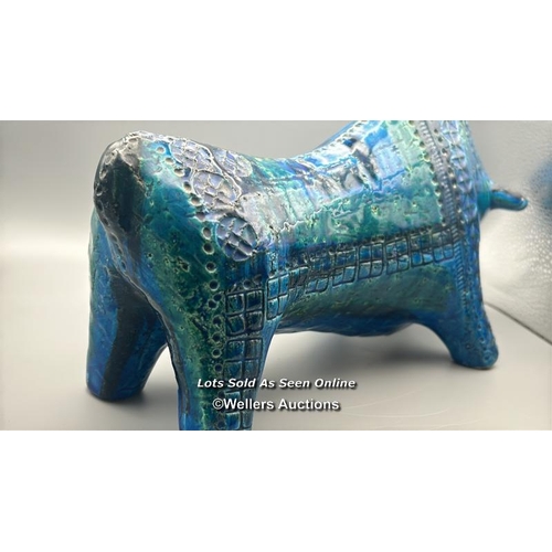 79 - Aldo Londi (1911-2003) for Bitossi, blue glazed pottery Bull c1960's, 32cm long, 18cm high / AN12