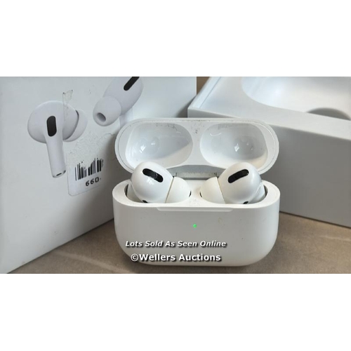 8050 - APPLE AIRPODS / 2ND GEN / WITH CHARGING CASE / MV7N2ZMA / SIGNS OF USE / POWERS UP / CONNECTS TO BT ... 