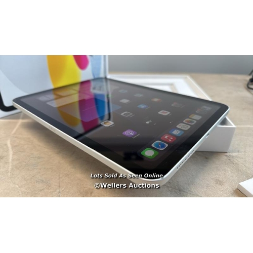 8066 - APPLE IPAD 10TH GEN, 10.9 INCH, WIFI, 256GB IN SILVER, MCMD4NF/A / APPEARS NEW OPEN BOX, IN VERY GOO... 