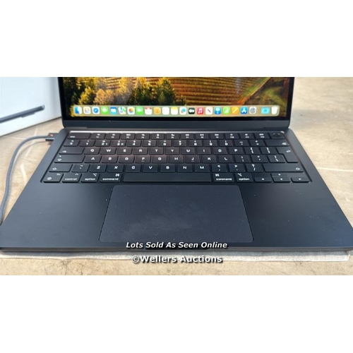 8090 - APPLE MACBOOK AIR 2024 / APPLE M3 CHIP, 8-CORE CPU WITH 4 PERFORMANCE CORES AND 4 EFFICIENCY CORES /... 