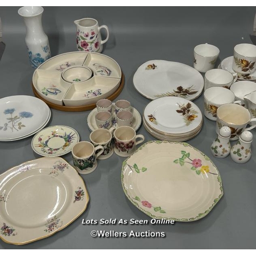 91 - Mainly modern crockery including Arklow bone china, Kath Kidston vase, Poole Pottery Hors D'Oeuvres ... 