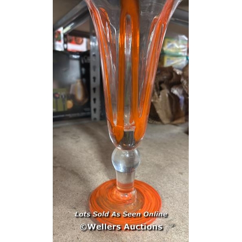 4362 - 9 X EXTRA LARGE SUNDAE GLASSES / ORANGE AND CLEAR / NEW / F23