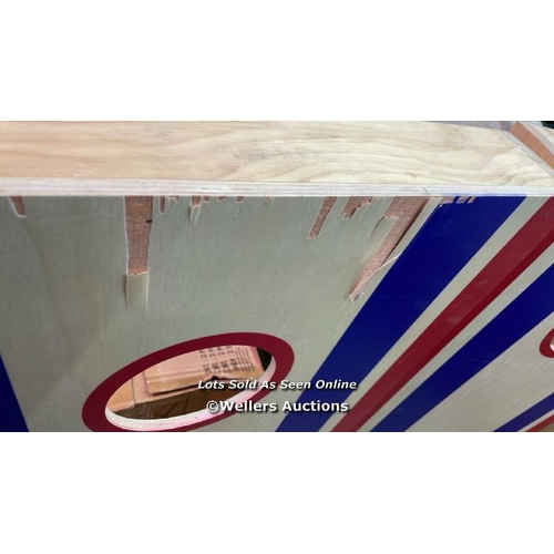 4376 - MEDAL SPORTS CORNHOLE BEANBAG TOSS / P4