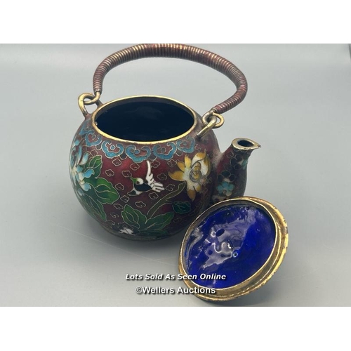 135 - A small vintage Chinese Cloisonne teapot with handle  decorated with birds and flowers, 8cm high / A... 