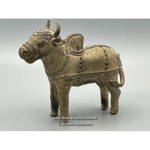 150 - Six brass dhokra figures of Cows, tallest, 8.5cm high / AN48