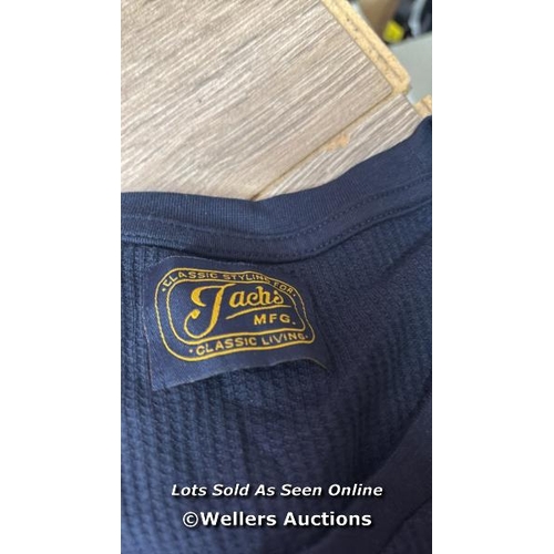 4041 - SELECTION OF MENS NEW CLOTHING MIXED SIZES / A33