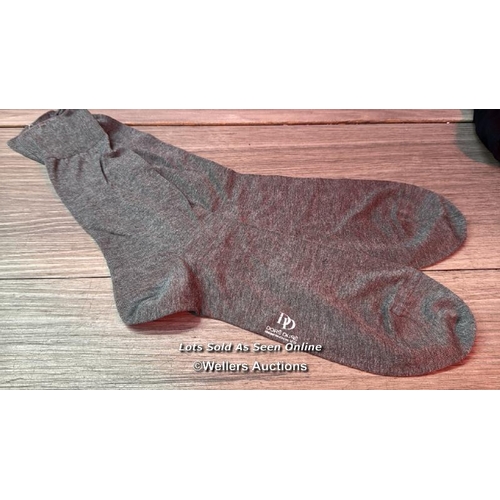 9185 - DORE DORE SOCK FIL DCOS FLAT 12018 - GREY / SIZE 44-45 / MINIMAL IF ANY SIGNS OF USE / SEE IMAGES / ... 