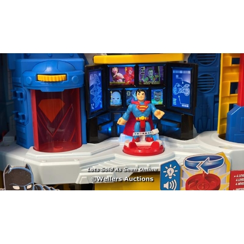 8265 - DC SUPER FRIENDS FISHERPRICE IMAGINEXT ULTIMATE HD / NEW / RRP: 120 / G1