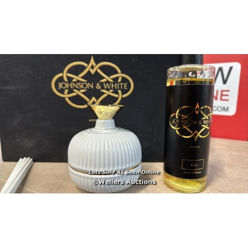 8293 - JOHNSON & WHITE BALI DIFFUSER SET / NEW / G7