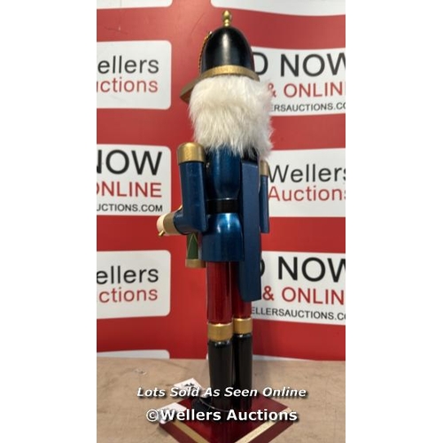 8307 - NUTCRACKER FIRWOOD WITH DRUM / BLUE / APPEARS NEW / RRP: 35 / G7