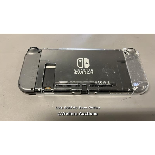 9507 - NINTENDO SWITCH X2 GAME CONTROLLER MODEL:HAC-001,S/N:XKJ10050606459,WITH CASE