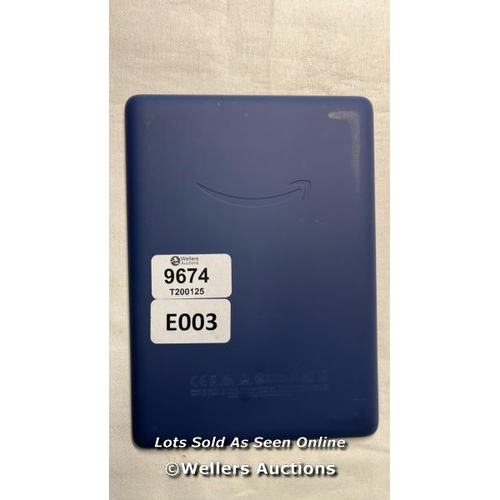 9674 - AMAZON KINDLE/ MODEL M2L4EK/ BLUE