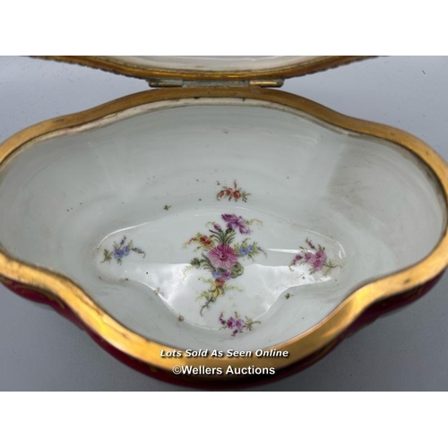 186 - A Sevres porcelain jewellery box, hand painted with a courting scene signed 'Litz' on the lid, inter... 