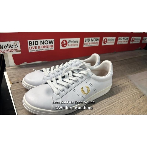 7215 - FRED PERRY WHITE LEATHER TRAINERS / UK 10 / NEW WITHOUT BOX / T19