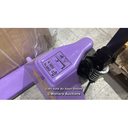 9017 - HAND PALLET TRUCK - CAPACITY 2500KG / MINIMAL IF ANY SIGNS OF USE