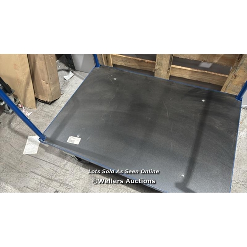 9039 - DOUBLE HANDED PLATFORM TRUCK 500KG 1020X700X1166MM / MINIMAL IF ANY SIGNS OF USE