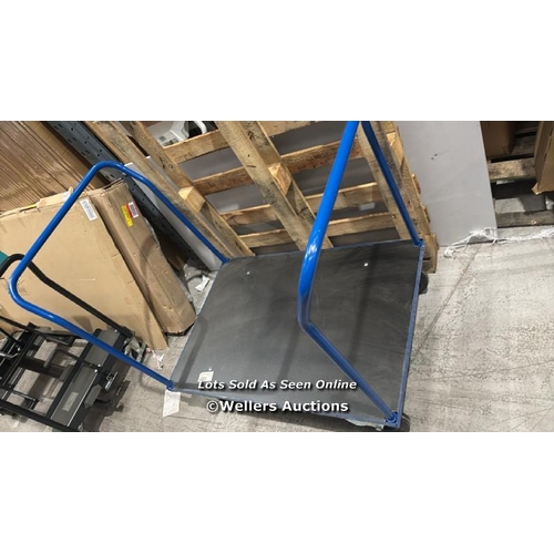 9039 - DOUBLE HANDED PLATFORM TRUCK 500KG 1020X700X1166MM / MINIMAL IF ANY SIGNS OF USE