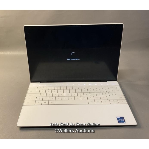 9518 - DELL LAPTOP XPS 9320 / 16GB RAM / I7-1360@2.20GHZ / 1TB / WINDOW 11 / MINIMAL SIGNS OF USE - SEE IMA... 