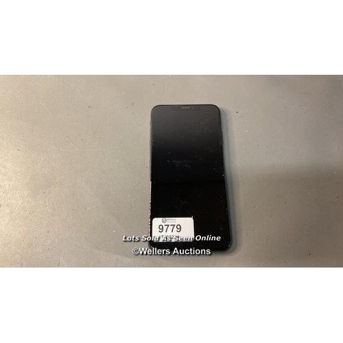 9779 - IPHONE XS MAX / A2101 / SPACE GRAY/256 / IMEI-357282092255655  / I-CLOUD LOCKED (BACK GLASS DAMAGE)