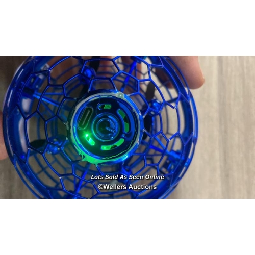 9 - HOVERSTAR LUMISPHERE FLYING ORB WITH LED LIGHTS / POWERS UP / SIGNS OF USE / SEE IMAGES / D2