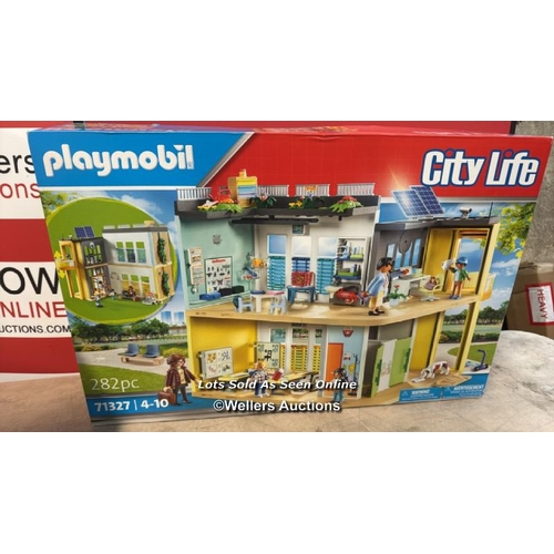 8108 - PLAYMOBIL 71327 CITY LIFE LARGE SCHOOL / NEW & SEALED / RRP: 109.99 / G6