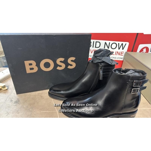 8203 - BOSS TERRY HALB BOOTS - BU001 / UK 8.5 / NEW IN BOX / RRP: 895 / G8