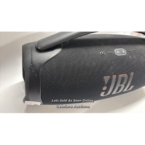 8930 - JBL BOOMBOX 3 PORTABLE BLUETOOTH SPEAKER / POWERS UP / SIGNS OF USE / CONNECTS TO BT / PLAYS MUSIC /... 