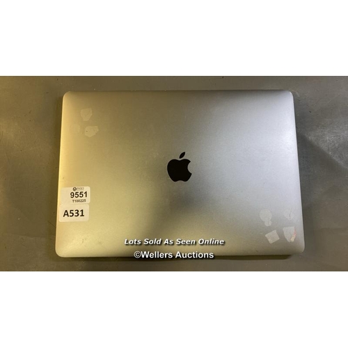 9551 - APPLE MACBOOK PRO 13