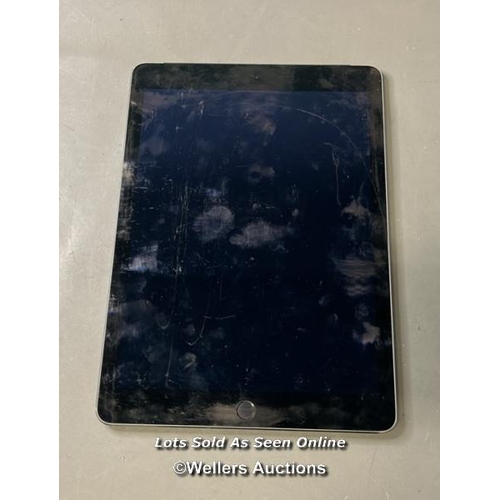 9676 - IPAD AIR 2 / A1567 / SPACE GRAY / 64GB / IMEI-352072073078266 (I-CLOUD UNLOCKED)