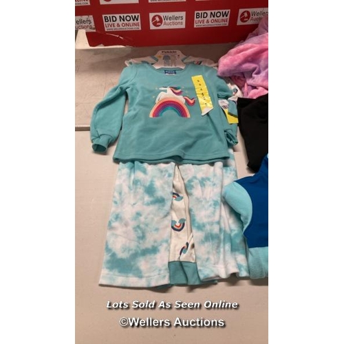 2044 - 5X SELECTION OF KIDS NEW CLOTHING INC , ZUNIE, PEKKLE , 32 HEAT , MIXED SIZES  / B24 [281577]